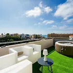 Flamingo Villa *